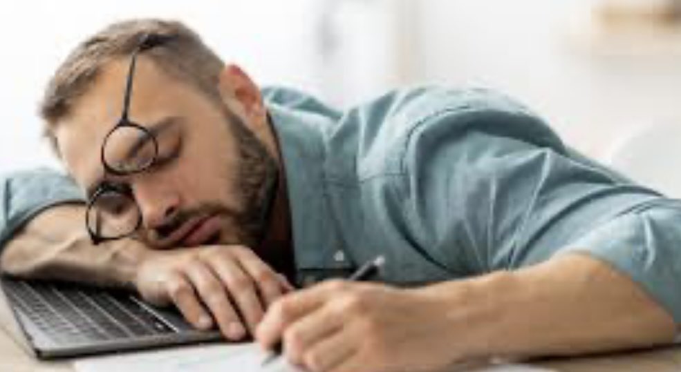 #Chronic #fatigue is common in undiagnosed #coeliac disease and may be the only symptom. This is due to poor absorption of the nutrients essential for energy metabolism, particularly iron, folate &amp; Vit B12. 
#NICE guidelines recommend screening patients with prolonged fatigue