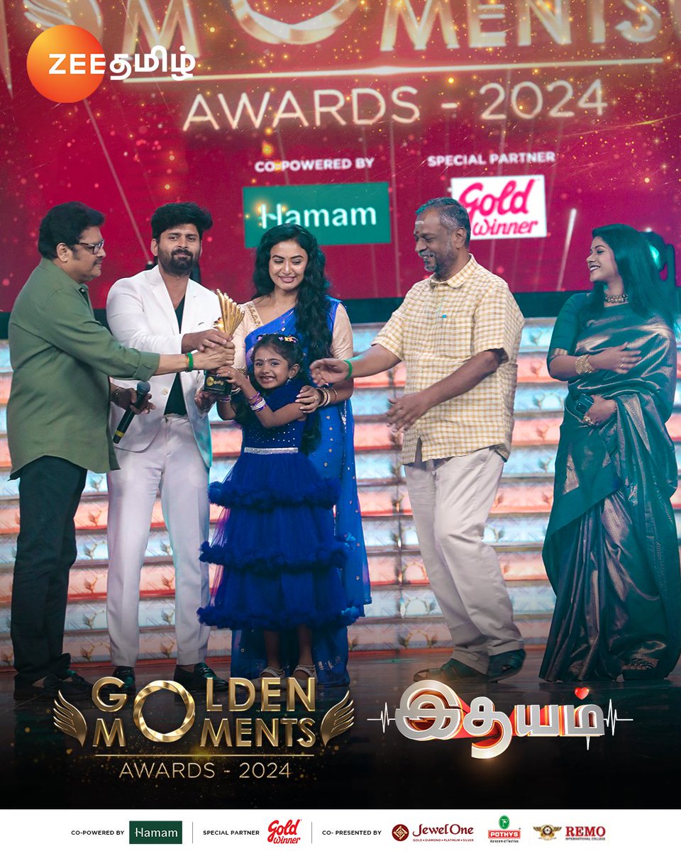 Golden Moments - Idhayam...!!🎉🎊
Golden Moments Awards 2024 -Part 2 | Tune In.

#GoldenMomentsAwards2024 #Archana #RJVijay #Idhayam #ZeeTamil