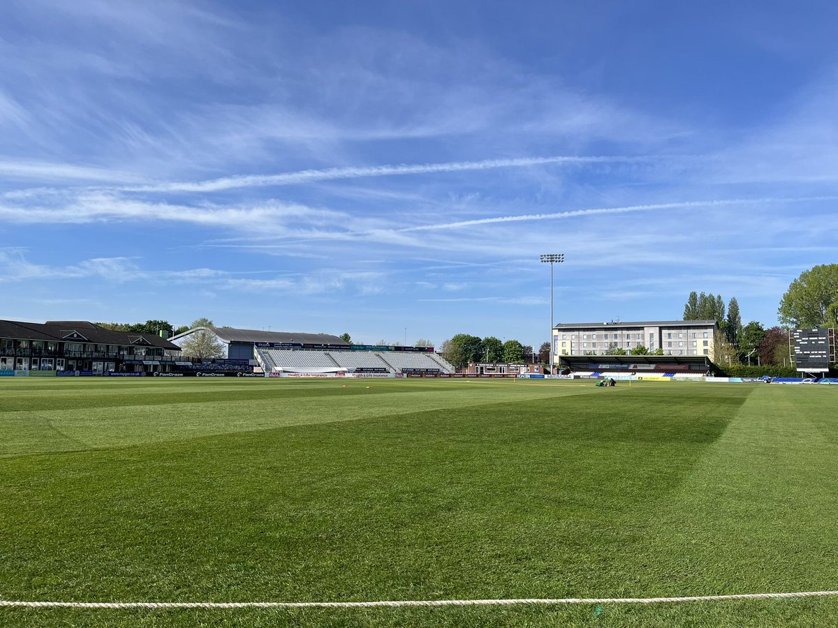 It’s a glorious morning at The County Ground!

Tickets available on the gate 🎟️

Remember, juniors go FREE to all home @CountyChamp cricket!

#WeAreDerbyshire