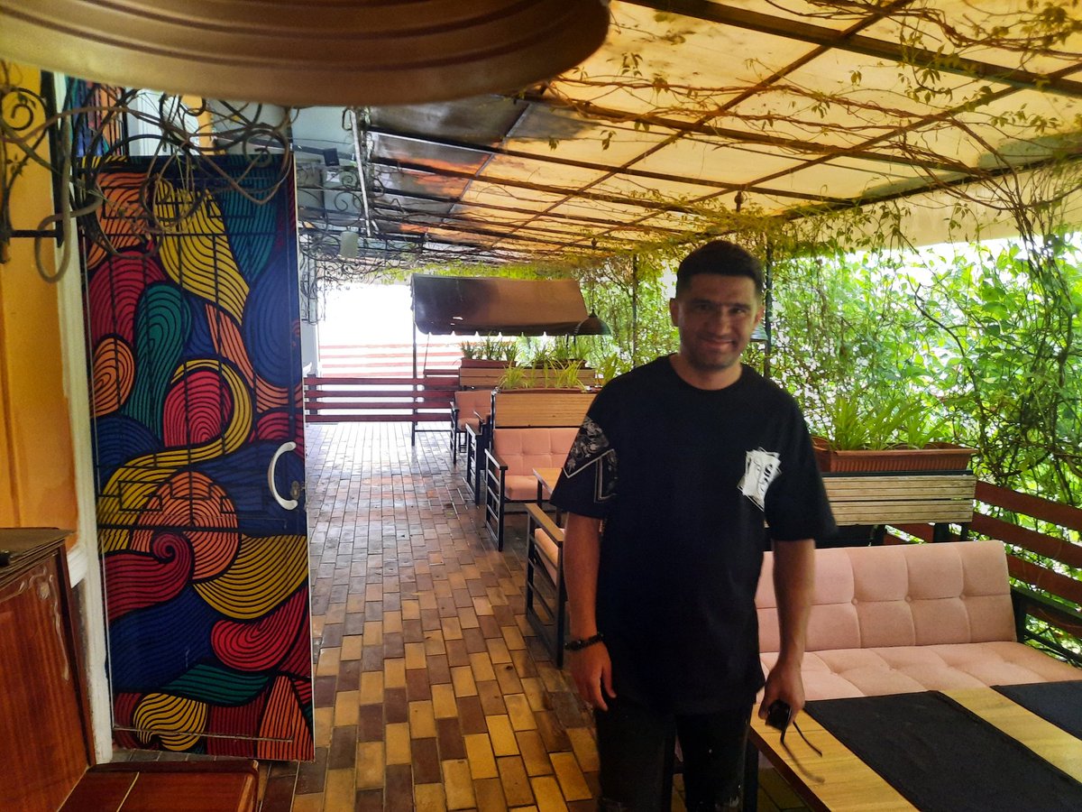 Ve bu cafenin sahibi gezgin turizm elçisi Eliyar muradov.Sohbet için teşekkürler.
#eliyarmuradov  #brownsugarcafe