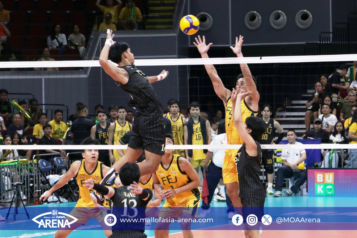 #UAAPSeason86 Men’s Volleyball Final Four: Final Set Score: UST 28 - FEU 26 #FuelingTheFuture #UAAPS86AtMOAArena #ChangingTheGameElevatingEntertainment