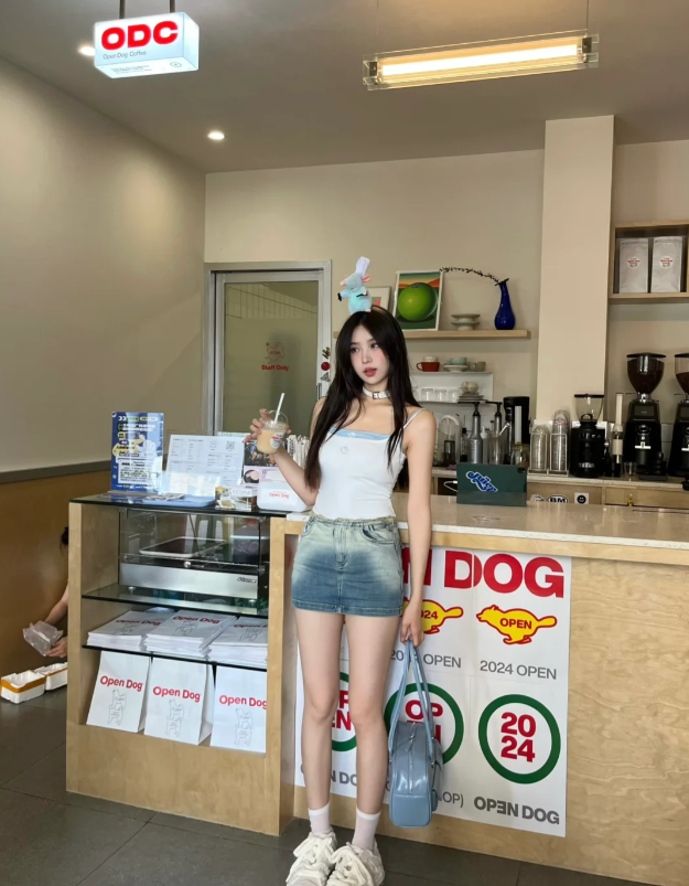 anannn99's tweet photo. 生活艰难又怎样，我一样可爱的要��。 https://t.co/Ww9VNcOuCf