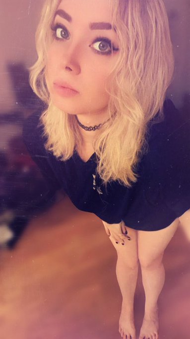 nennt man nen submissive support, subport? https://t.co/DbIJDXBlxr<a href="/tag/internationalwomensday"class="tags"><span>#internationalwomensday</span></a>