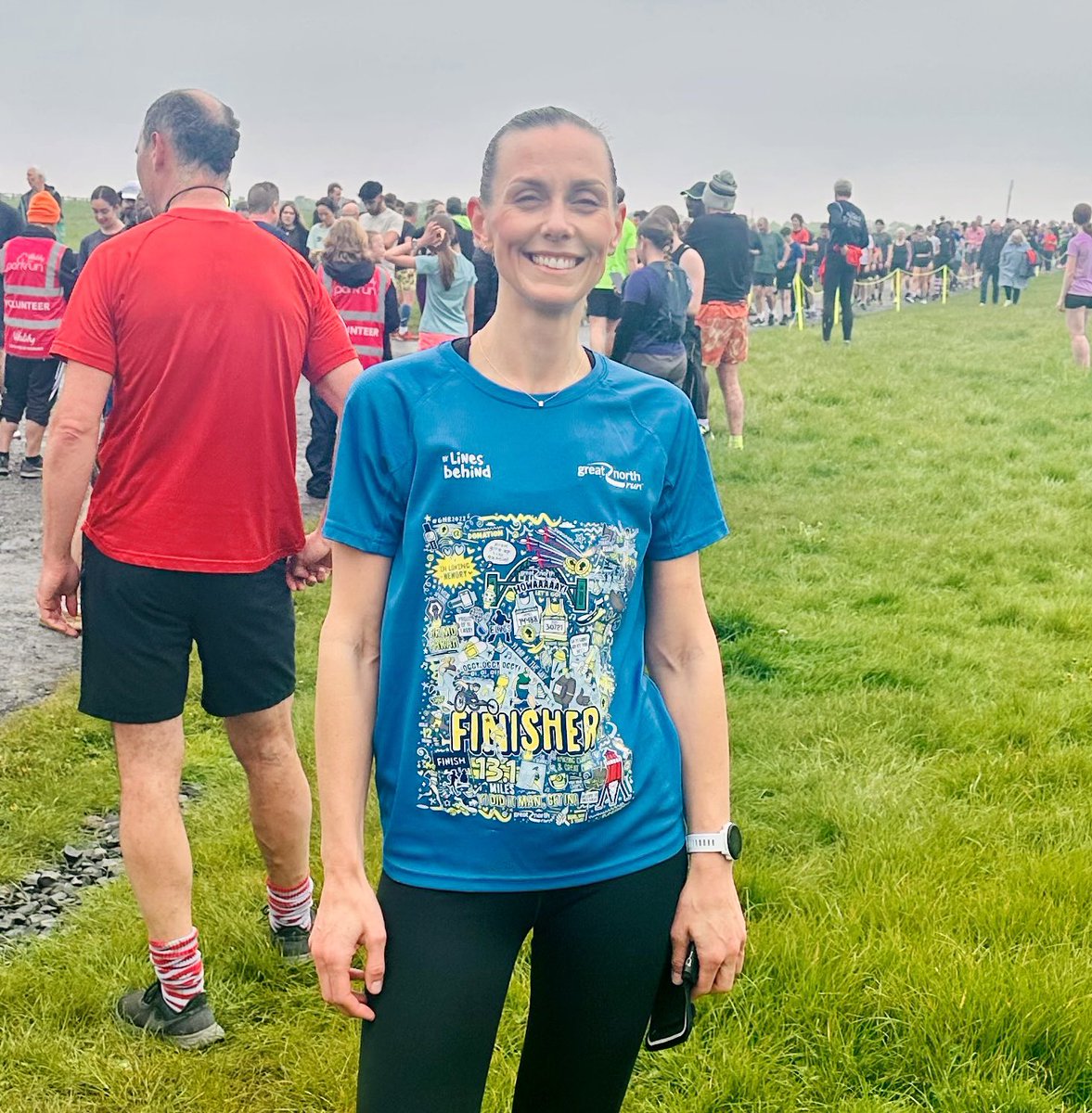 💙Happy International Day of the Midwife to each and every one of our fantastic midwives @NewcastleHosps Here is ✨Ellie✨ one of our superb rotational midwives who completed the @parkrunUK at a muddy Town Moor in under 25 minutes! 👏👏👏#IDM