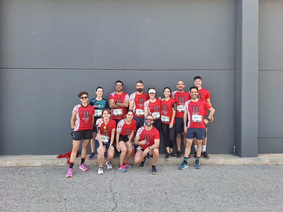 Un año de #RunnersCSICCV Volvemos a @carreraempresas Valencia Con compañeros de @IBV_CSIC @CSICval @IFICorpuscular y @UV_EG @bionutest @makeyourscienc1 @CillaMaravilla