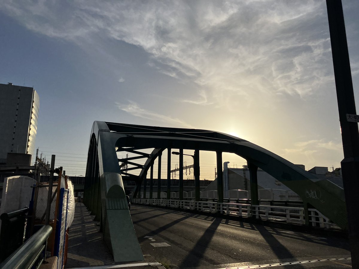 夕方の大栄橋。 上手く撮れた気がしなくもないけど、所詮センス×🤣