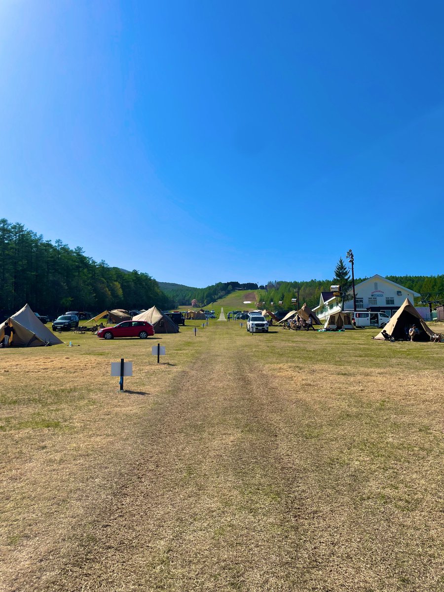 無事帰着〜
寒い予報でしたがテント内は暖か⛺️
ドッグランもあって良いキャンプ場でした
ハンターマウンテン塩原また行こう(全面斜面なのはちょい疲れるけど