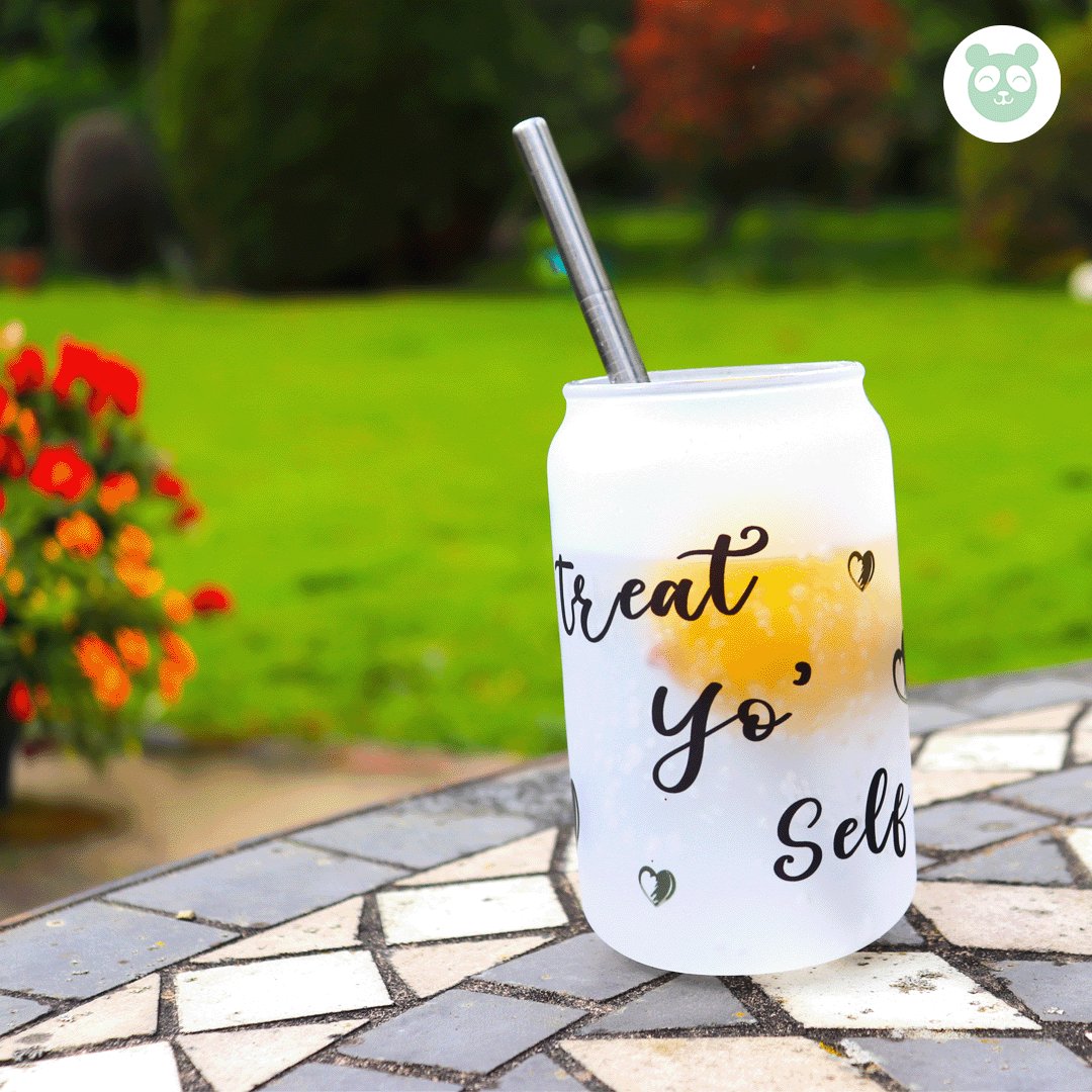 Pour, sip, repeat - It's National Lemonade Day!

#summervibes #icedtea #bamboolid #bamboolidjars #frostedglasscan #frostedglass #sublimationbusinessowner #sublimationdesign #sublimationuk #supportmumsinbusiness #mumlife #shoplocal #buysmall #madeinuk #madeinkent #maidstone