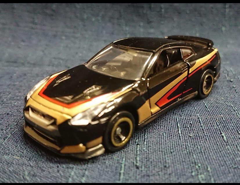 tomica_GTR35 tweet picture