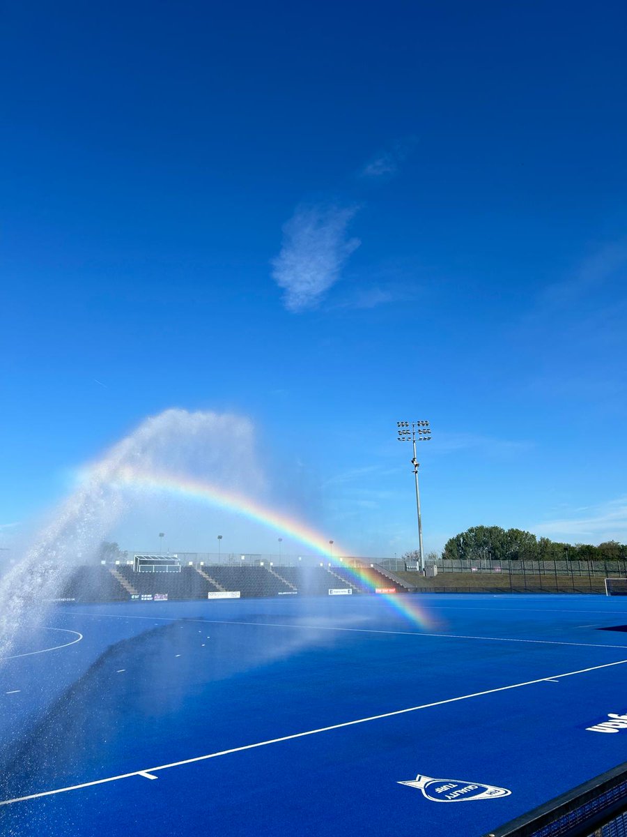 Good morning hockey fans! @LeeValleyHTC is looking gorgeous today, ready for the second day of the Club Championship Finals!! Good luck to everyone playing today!!