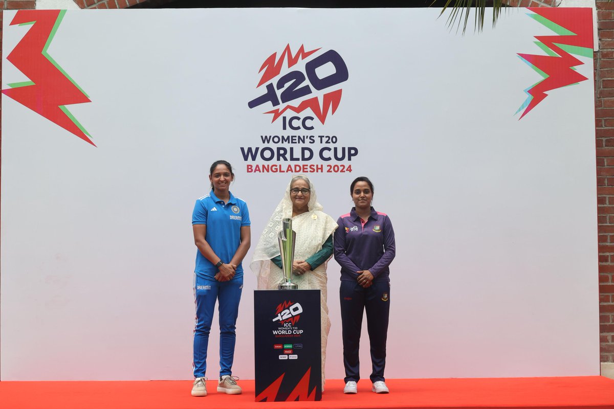 The Hon’ble Prime Minister of Bangladesh Sheikh Hasina with Bangladesh captain Nigar Sultana and India captain Harmanpreet Kaur at the fixtures launch of the ICC Women’s #T20WorldCup 2024 📸