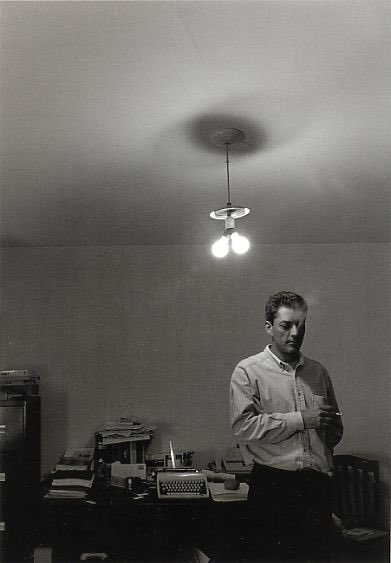 Paul Auster in his study.
1993.

Arnold Newman.