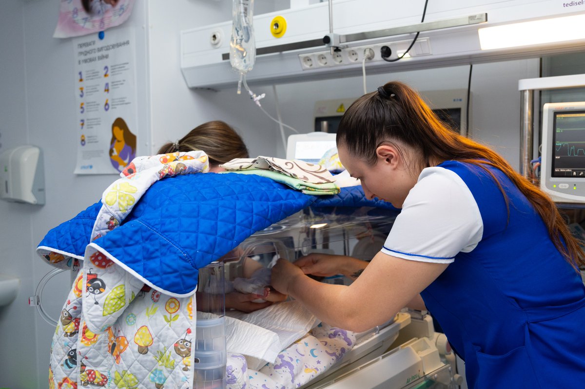 On this International Day of the Midwife, we honor the resilience of Ukrainian midwives amid the full-scale war. @UNFPA marks midwives’ hard work and their dedication in advancing #SRHR in Ukraine. Read the full statement here: unf.pa/3JJjh51