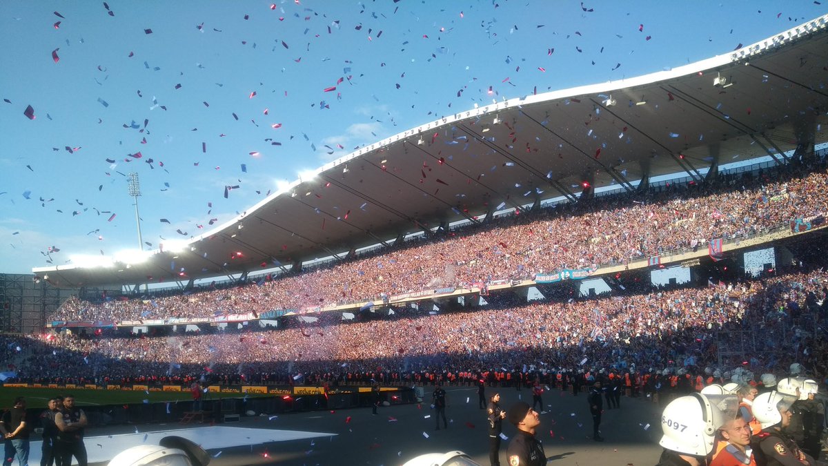 Trabzonspor'un Ziraat Türkiye Kupası'da oynayacak olduğu yarı final maçı için şu ana kadar sadece 3.000 bilet satıldı. Fatih Karagümrük, Trabzonspor taraftarına 22.000 bilet ayırdı.