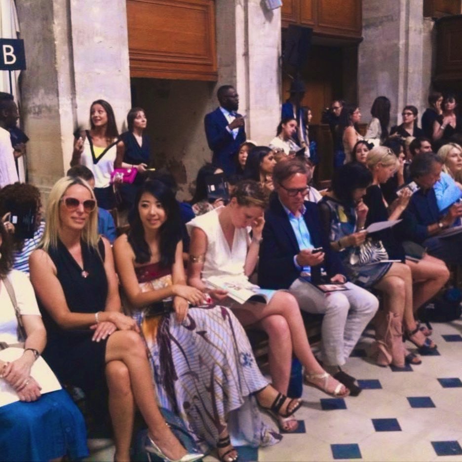 Souvenir #juillet2015 #parisfashionweek @yuyuzhangzou and me #albconsultingluxe #kimathenafashionmag #gossipgirl #china #france #YuYuZhangzou 
#FranceChine #influence #mode #FirstRow