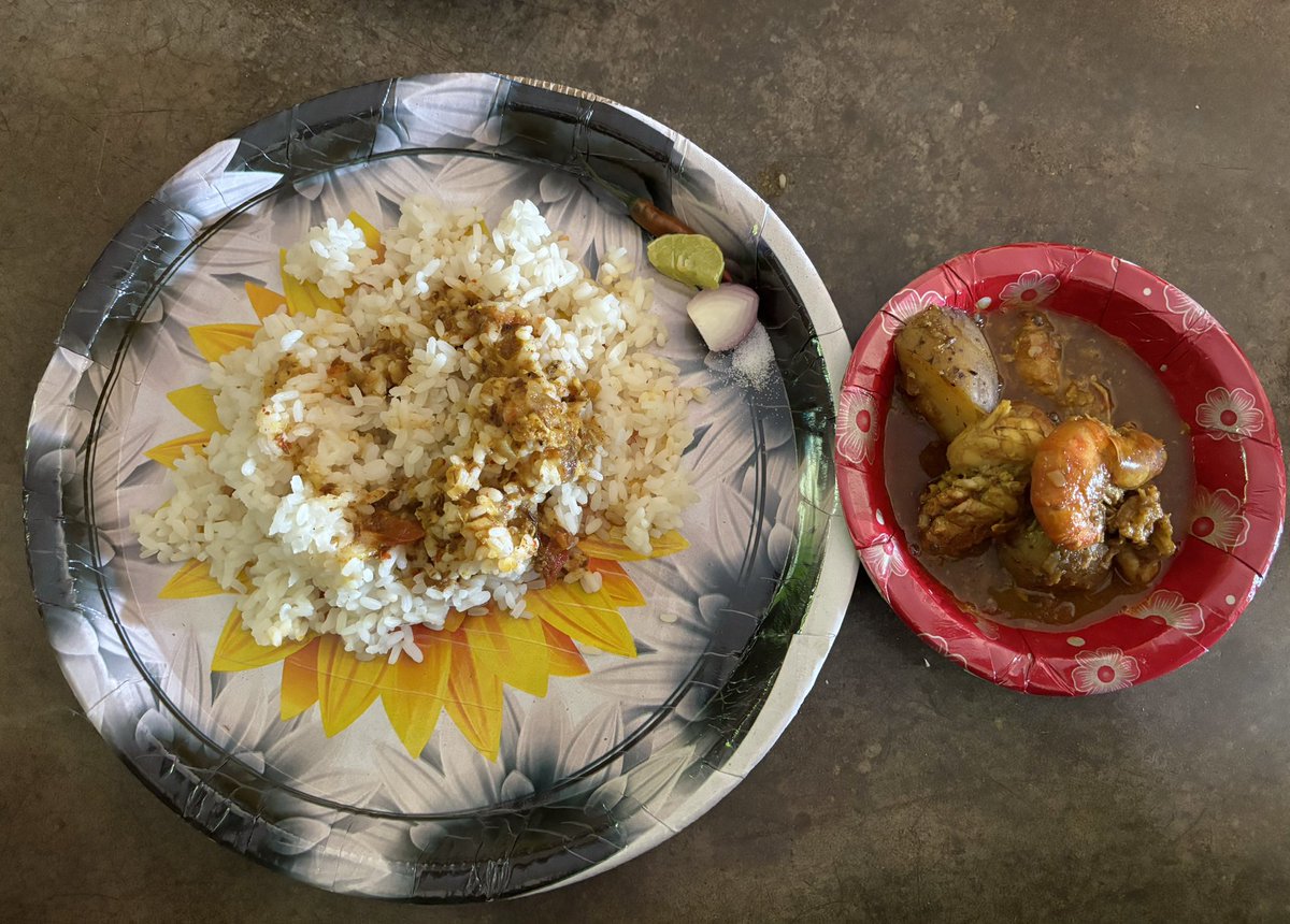 Satisfying Sunday Lunch. #PrawnCurry #SundayLunch #odisha #Seafood #Prawn
