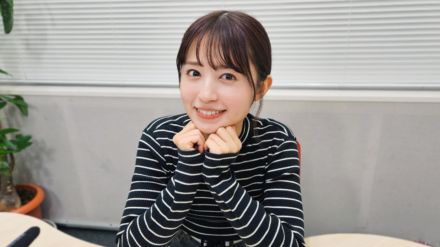 K*8様 公式ランダムフォトカードvol.2 ホログラム　サイン 逢田梨香子 2 AqoursCLUB 出張所 ランダムフォトカード 逢田梨香子 - メルカリ