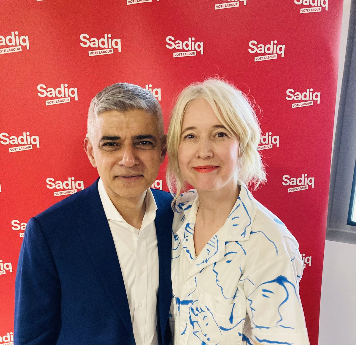A great result for London! Congratulations @SadiqKhan ✨ A positive vision won over a dystopian one. ✨Hope over fear ✨Diversity over division ✨Clean air over climate denial ✨Culture for All over Culture wars Thank you London 🙏