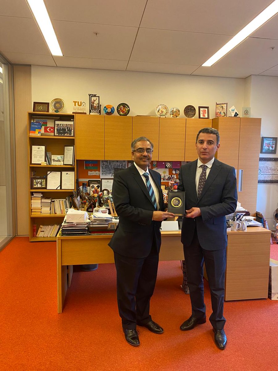 Productive meeting between DG ISSI Amb Sohail Mahmood and @fismailzade, Vice Rector ADA University & Director Institute of Development and Diplomacy (IDD), Baku. Agreed on next steps in furtherance of ISSI-IDD institutional relationship and multi-dimensional 🇵🇰🇦🇿partnership.