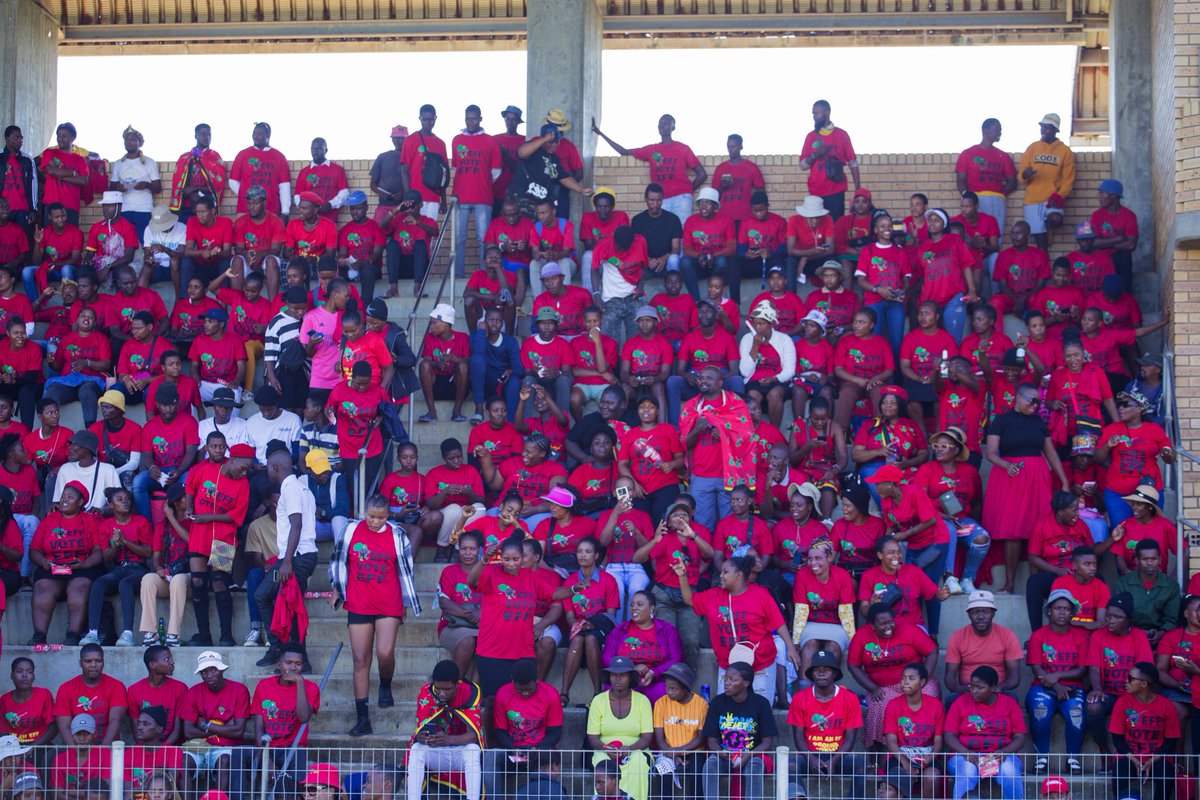EFFumkhanyakud's tweet photo. Woza 29 May Wozaa! Victory Is Certain!✊🏿

Vuka! Vela! Vota! 🗳️ 

#EFFVOTE https://t.co/EeVhD65Qqj