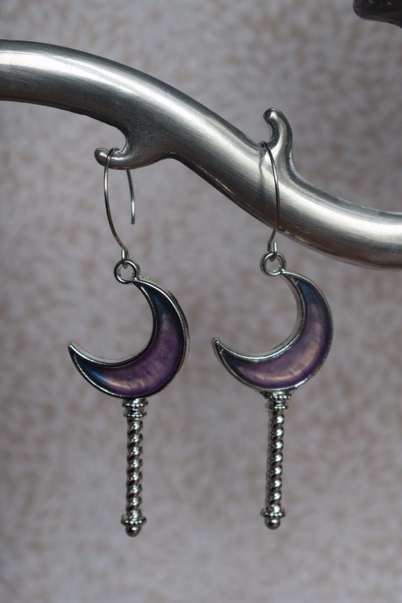 Add a little fairy magic with these moon wand earrings, just one pair available and if you're in the UK there's FREE P&P too! #fairytale #earrings #magical #giftideas bluebirdsanddaisies.etsy.com/listing/112780…
