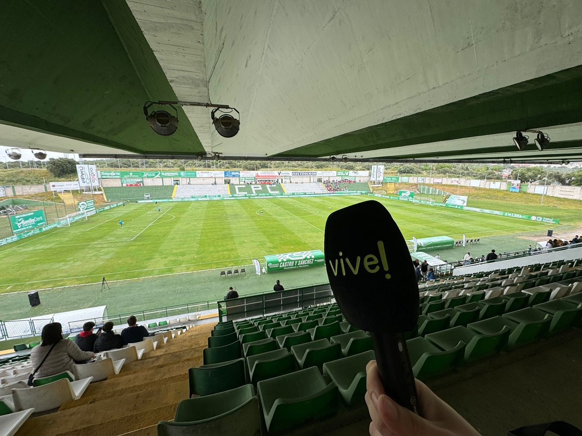 viveradiosoria's tweet photo. @viveradiosoria en Cáceres con el @cdnumancia 

En el 93.9FM y https://t.co/xNuNev6Fz2

@AlfonBlasco @Rekio90 @ElDiaDeSoria @la8soria @ivanoliver78 
@Ayto_Soria https://t.co/f90tpovuIB