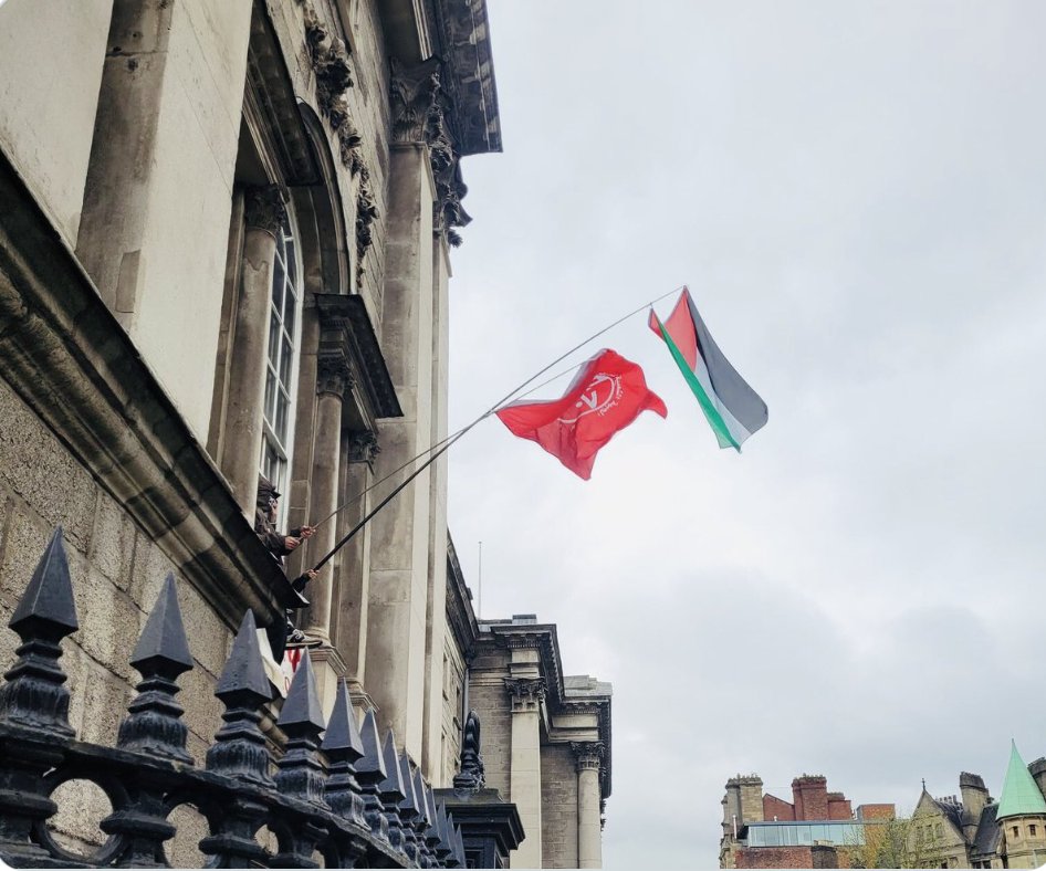 @markhumphrys @tcdsu Also flying PFLP flag from the front of the university @tcddublin @tcdalumni @rtenews