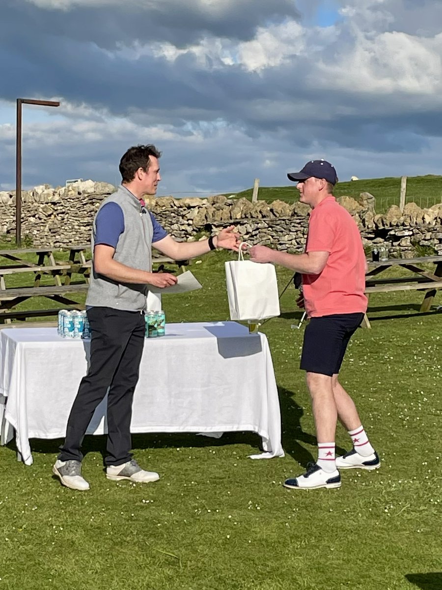 The inaugural Old Tom One Club Challenge was played Cleeve Hill yesterday. Some said it was insane, a challenge too far. Reece Swain proved by shooting 76 gross and winning the event that anything is possible if you get creative and golf your ball. #golftwitter