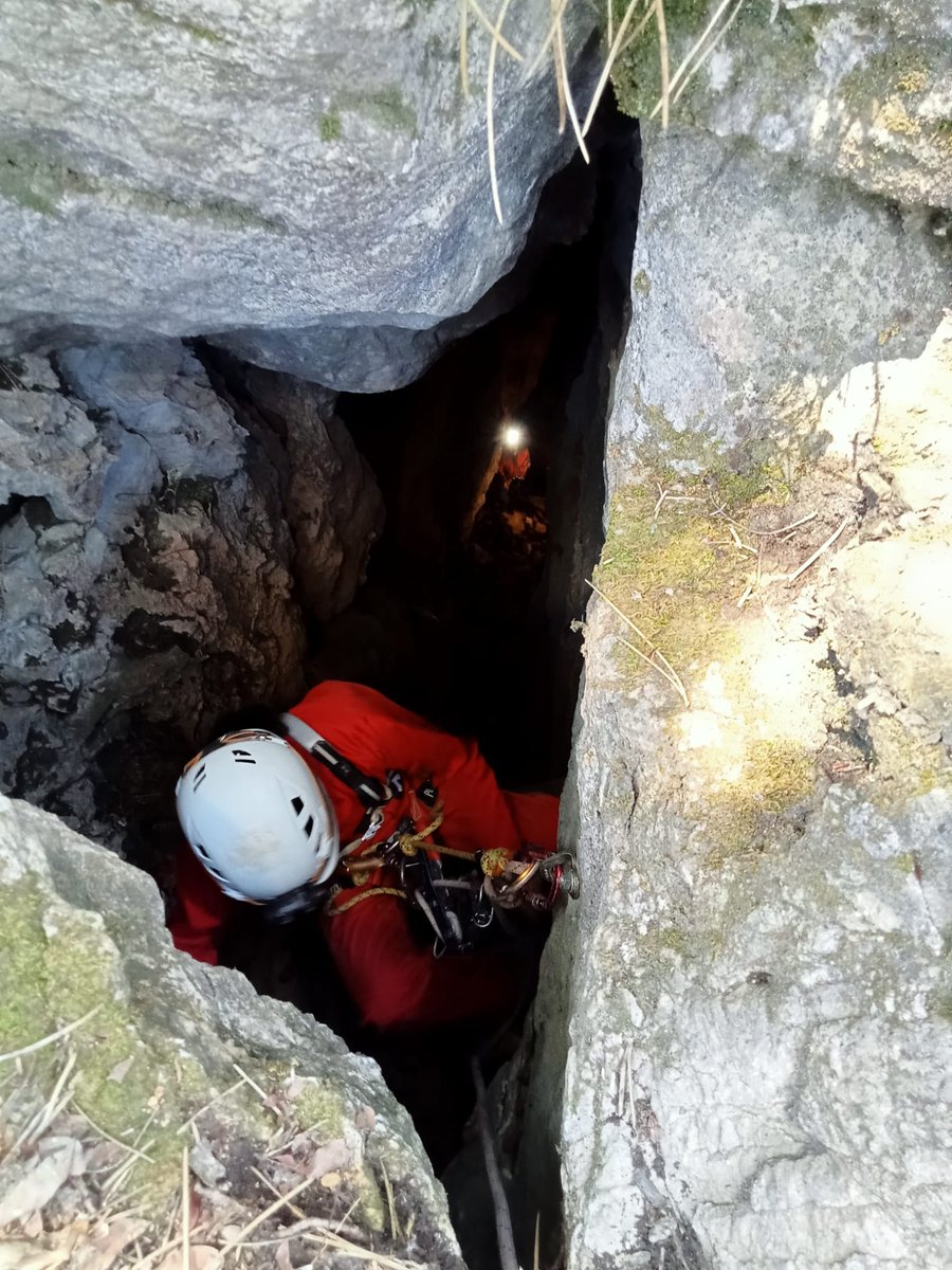 Trabajos bioespeleológicos en Santiago-Pontones (Sierra de Segura, Jaén). Más info: 👉espeleovillacarrillo.blogspot.com/2024/05/proseg… #Espeleología #Villacarrillo #Jaén @DescubreSanPont @SierradeSegura_ @fcuadrosg @ortiz_tafur @jcozar1 @jalm9 @laram5 @MeteoChatSE