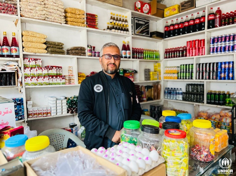 Formerly unemployed, Khalil Rahman, was able to open a busy grocery shop in Asadabad, eastern Kunar, after receiving a livelihood grant from @Refugees w’support from @UN_STFA. “Now my children can go to a private school, as I have regular income. Everyone is happy in our home.”