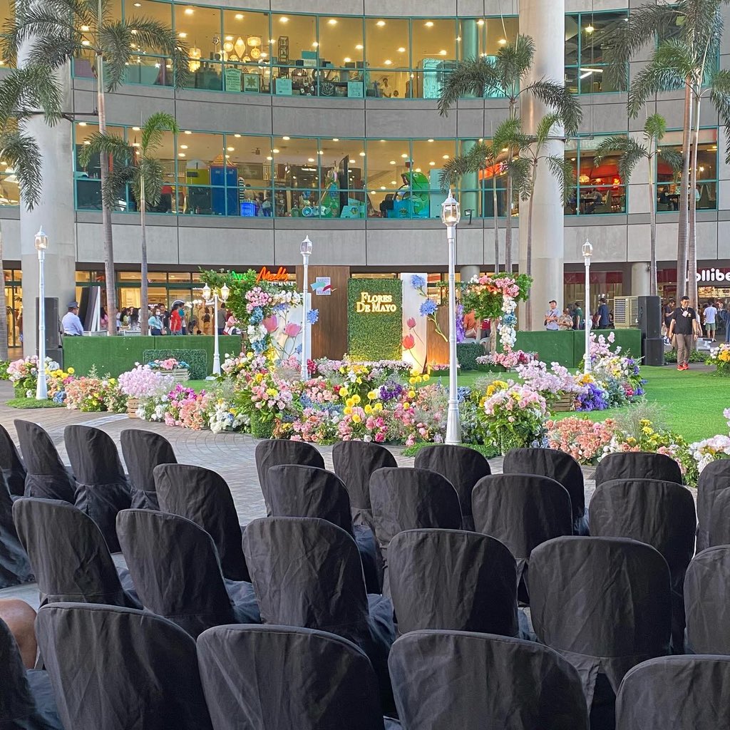Stage is all set!!! Excited to meet you all for the #QueensAndBloomsFestival 2024! Head over to Central Plaza now and let’s fill your day with elegance and enchanting masterpiece from the best fashion designers in the Philippines. 👑🌸

#iLoveMarketMarket #FunInTheFinds