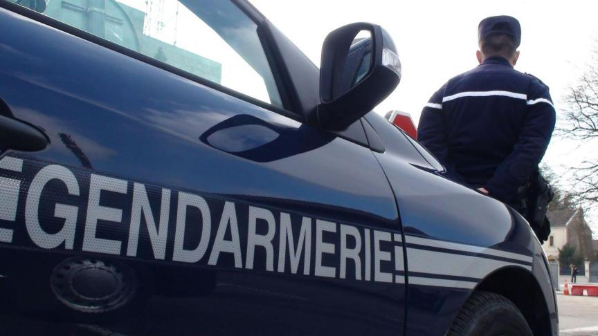 HAUTE-SAVOIE - Une centaine de gendarmes ont pris part à une opération coordonnée par la brigade de recherches de Bonneville, afin de démanteler un trafic de stupéfiants courant sur toute la vallée de l’Arve lemessager.fr/649316720/arti…