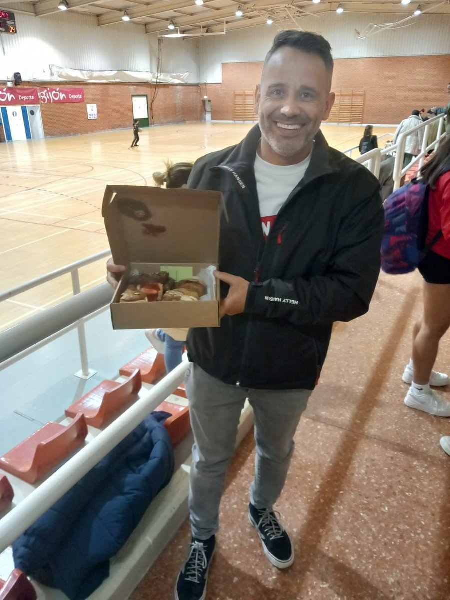 Los ganadores del premio de hoy, cortesía de nuestro colaborador <a href="/dulcetrastin/">Dulce Trastin</a>. Enhorabuena
#vamosbraña
#vamosperchera