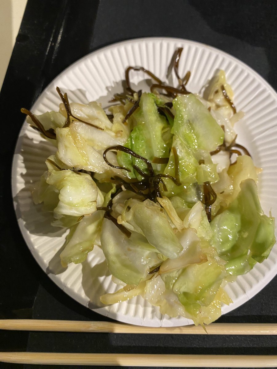 失礼します。
（মাফ করবেন, ）

キャベツです。
（এটা বাঁধাকপি।）

#SCD
#キャベツ
#cabbage 
#失礼しますキャベツです 
#野菜