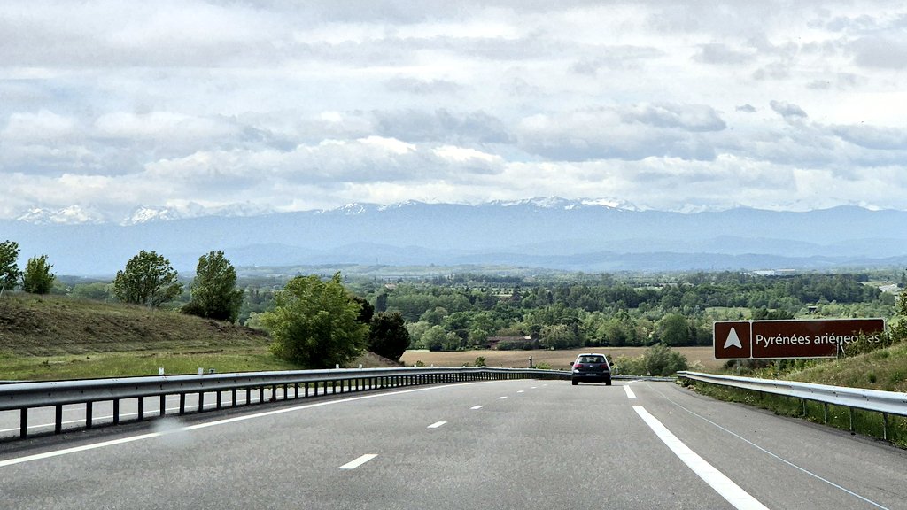 Get a load of those Pyrenees...