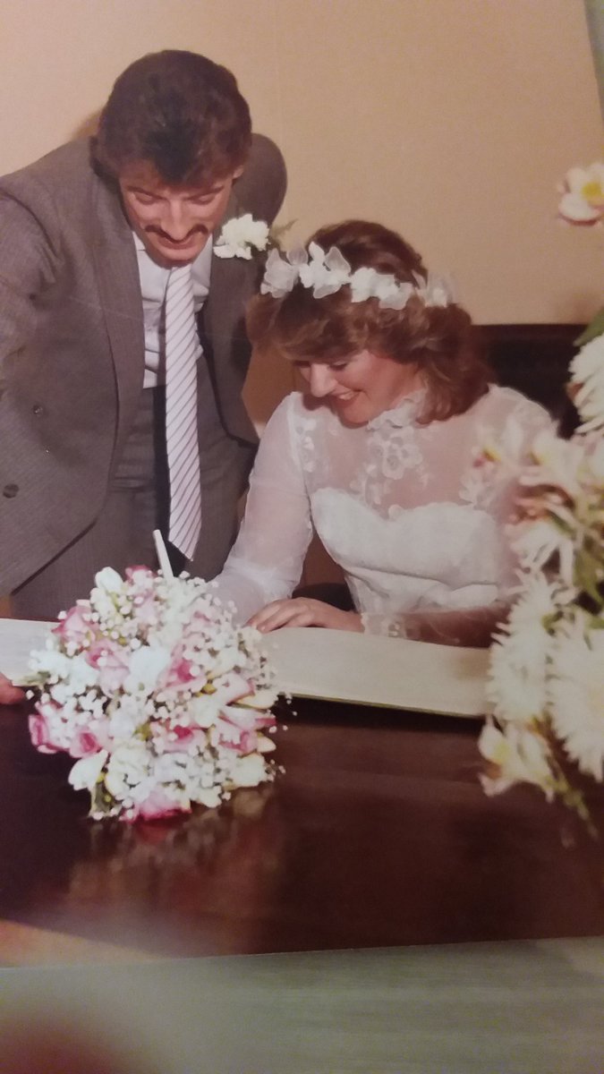 On the 8th May 1984 this happened 👇 💕 To celebrate our 🌹40th wedding anniversary🌹(yes I'm that old 🤦‍♀️🤭) we are going away tomorrow for a few days so I won't be around nearly as much as normal until next weekend. Hope you all have a lovely week Love from me to you 💖