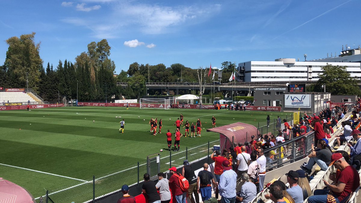 #RomaInter #ASRomaFemminile pronti. 💛❤️