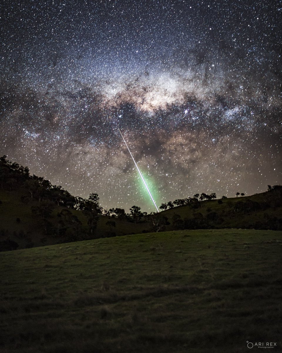 Get ready for the Eta Aquarids meteor shower, Australia's premier celestial event! Tomorrow morning, enjoy 50-70 meteors per hour between 3-5 am. With clear skies and minimal moonlight, it's bound to be unforgettable! #EtaAquarids #MeteorShower #canberra