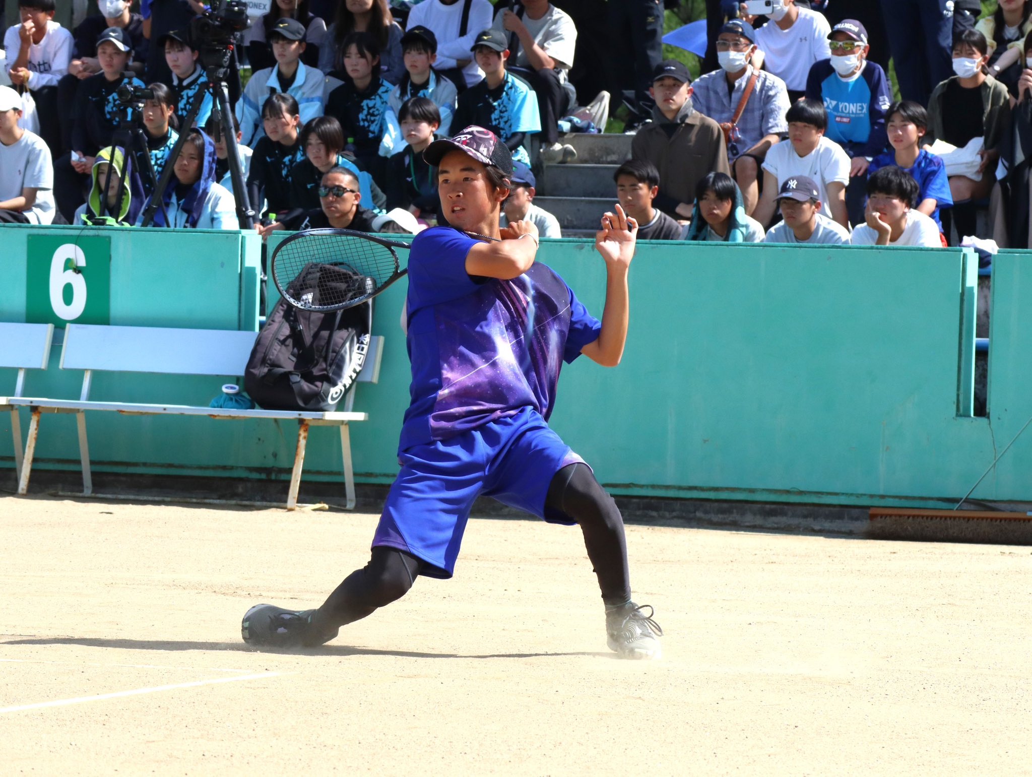 ソフトテニス プレイ中1