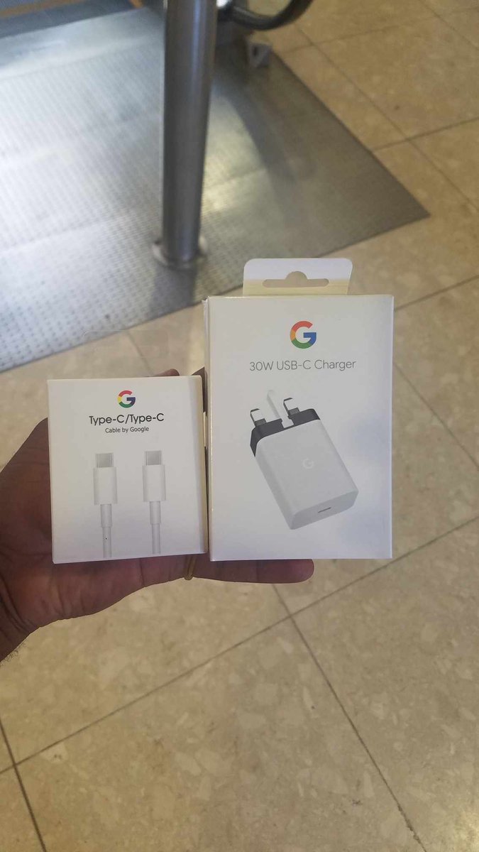 Google Pixel users! Get these original boxed and sealed. Charger and cable at only k400 

Call/WhatsApp 0973063050 

Kindly retweet buyer might be on your TL. 
Also, iPhone and Samsung original chargers available (USB-C) at k350