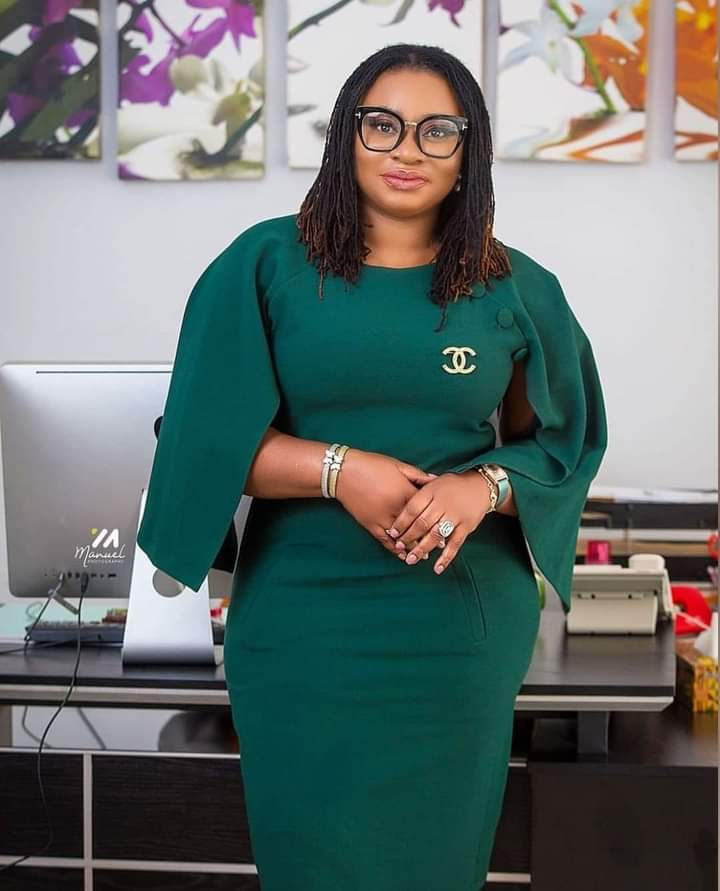 Mrs @char_osei appointed by Oguaahen as Chairwoman of the Planning Committee for this year's Oguaa Fetu Afahye. She's from Essuekyir Ahenfie in Cape Coast. Launch of this year's Fetu Afahye is on the 9th of May 2024 at Ato Austin Gardens.