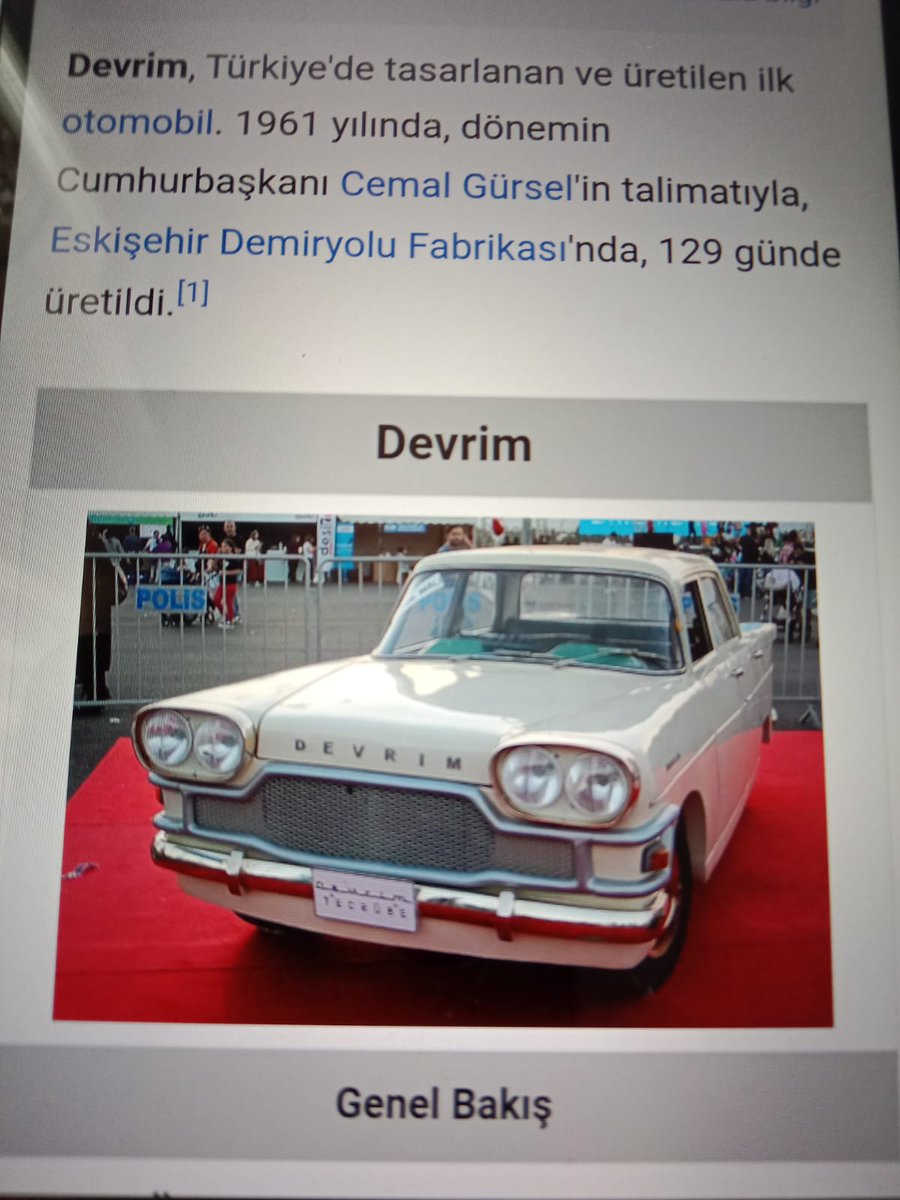 Devrim otomobili tamamen yerli üretimdir. Yıl 1961. Kaportası el emeğinle yapılmıştır.