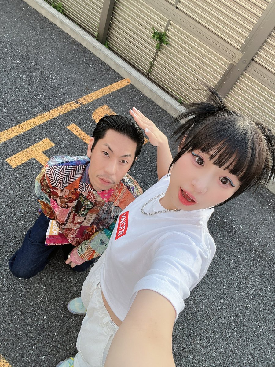 kt_disritakunai's tweet image. KOK VS 真ADRENALINE
ありがとうございました🌟
カルちゃんありがとう🌈🌈
優勝おめでとうございます🏆
バトルの時と同じポーズで😂
@Yakamashiwa
MV公開したよ🫧
youtu.be/JtmRTTH9lGA
#KTちゃん #PIKAPIKA #KOK #真ADRENALINE #呂布カルマ