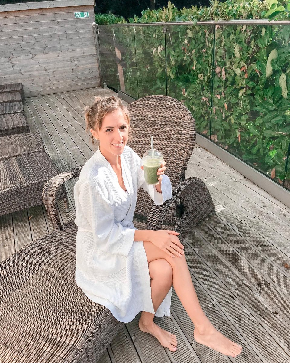Spring days at @theclubcadbury , we all deserve some ‘me time’. 🌿⛅ 📸 mylifewithmarnie_ on IG. #Relax #Spa #SpaDay #Bristol #BristolSpa #CadburyHouse #Smoothie #Chill #Pampering #Spring #Lifestyle #SelfCare