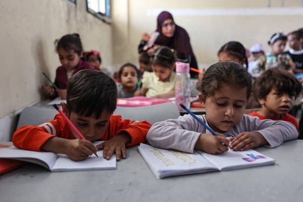 BIG__Brother7's tweet image. Gaza continues to resist.

Kids return to school for the first time in Beit Lahia, Northern Gaza.