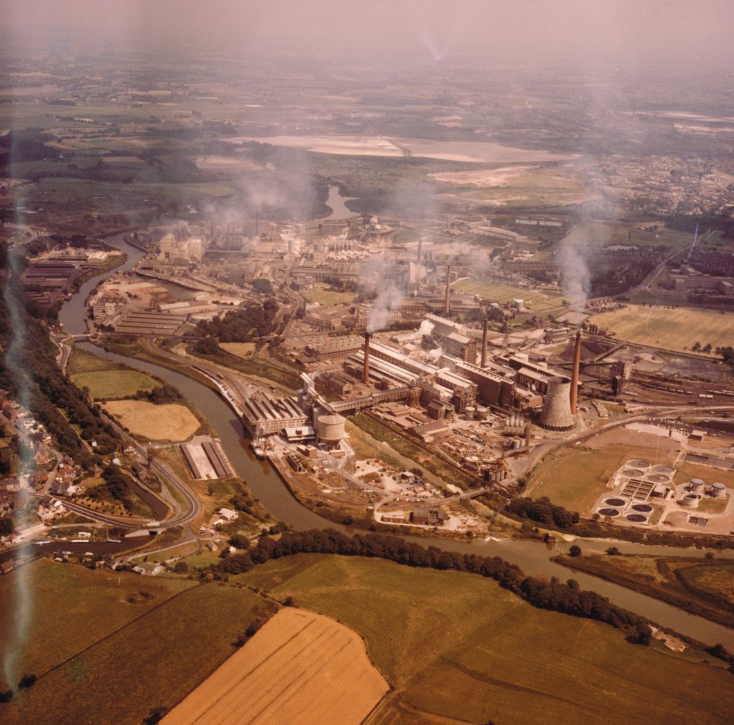 Screenshots from a 1980s aerial photo taken from the Barnton area looking across Wallerscote and Winnington Works plus the full photo for context