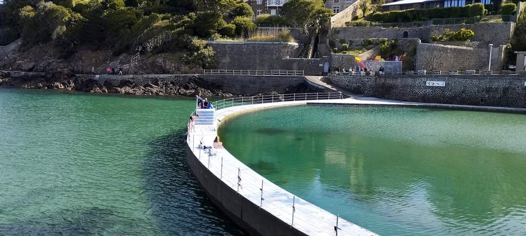PascalBudor's tweet image. Pointe du Moulinet ,autre lieu que les Dinardais apprécient 😎☀️#bretagne#dinard #pascalbudor #
