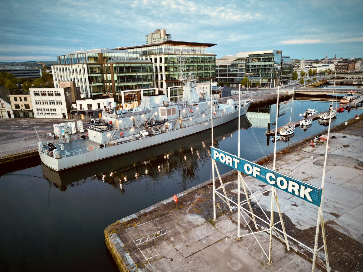 #LÉGeorgeBernardShaw open to the public today alongside Albert Quay in Cork as part of the @naval_service recruitment event - 10am-4.30pm