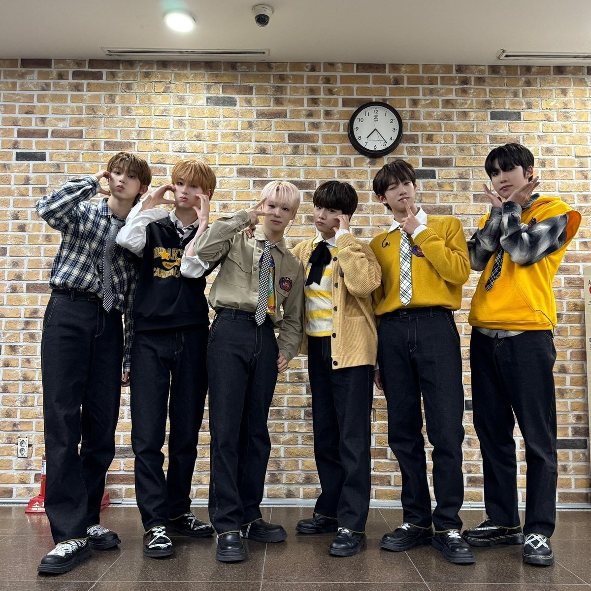 welcome back six wind 🥺💛
#TheWind #The_Wind #더윈드