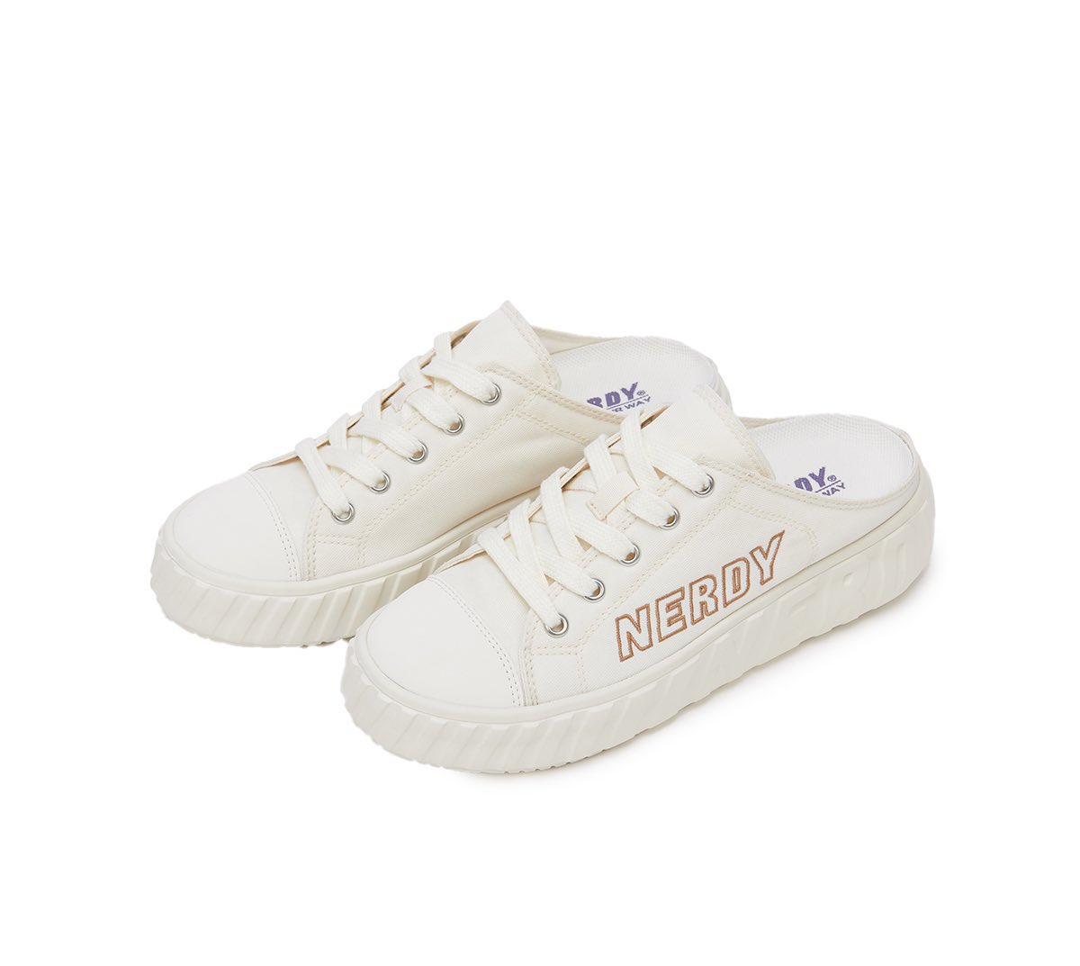 ☁️พร้อมส่ง Nerdy - ANDY MULE✨

รองเท้าคู่โปรดของแม่ค้าเลยค่ะ ใส่ทุกโอกาสทุกชุด รองเท้ากันตายเลยรักมาก🫶🏻💕

︎💗Color size : Black 25cm White 24cm

💵Price : 1790฿ Shipping Free
🗳สอบถาม/สั่งซื้อ dm